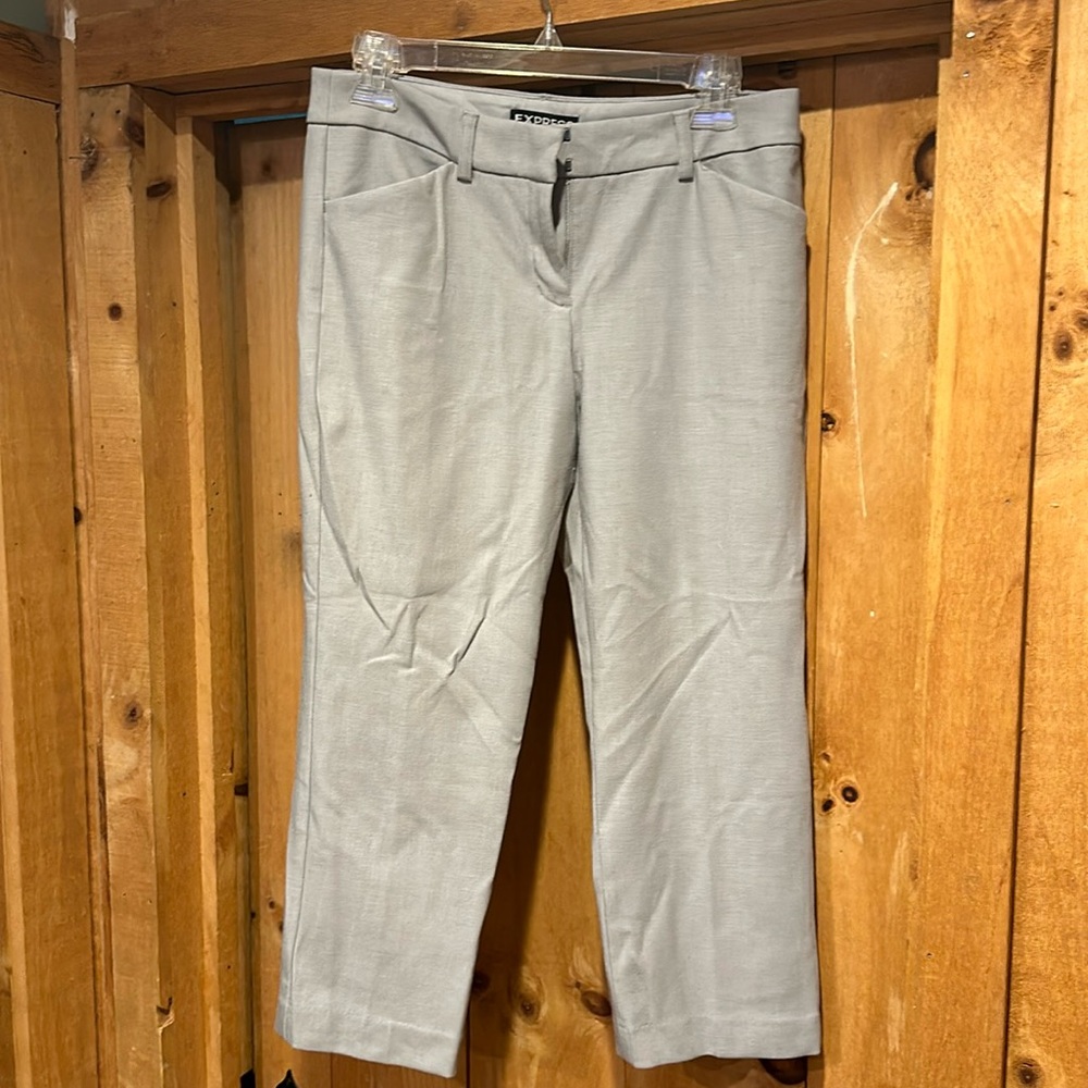 Grey Express dress pants, size 6 Editor Crop low rise. Barely worn